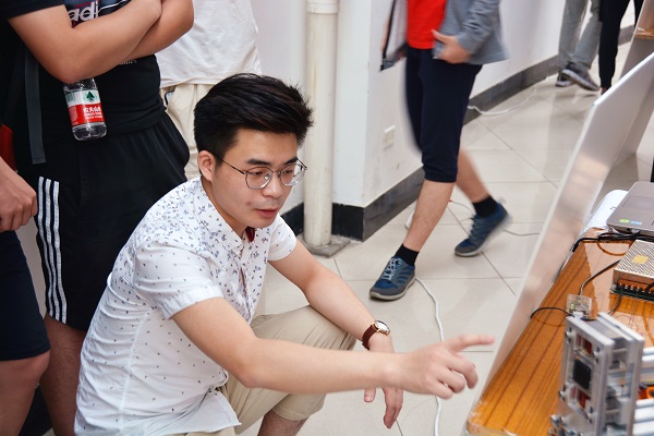 5cec8af81eb07.jpg 现场2.jpg