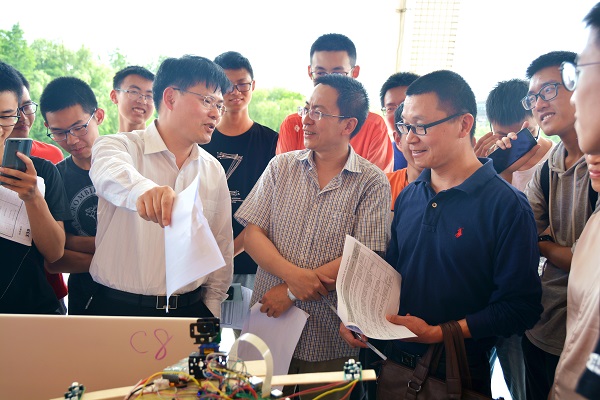 5cec89d5b3dc9.jpg 现场5.jpg