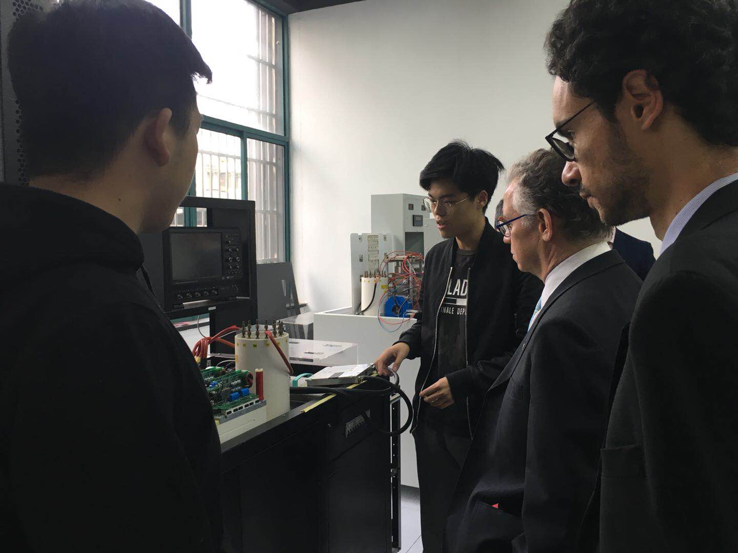 5bc84ca37d034.jpg 微信图片_20181018170108.jpg