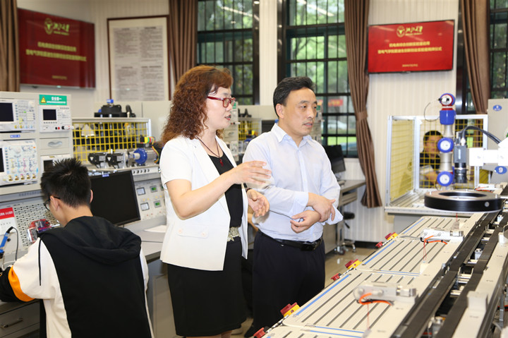 5ed0d2556cbfe.jpg 06_副本.jpg