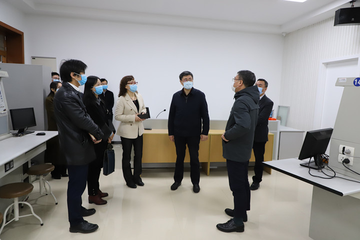 5e69f0fc7100b.jpg 01.jpg