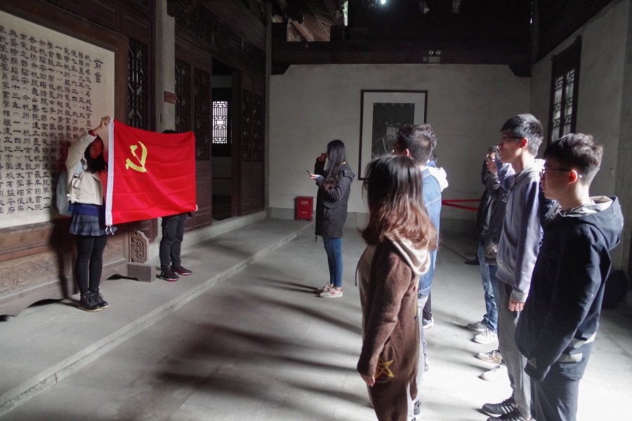 5bffaad87ca3d.jpg 图1.jpg